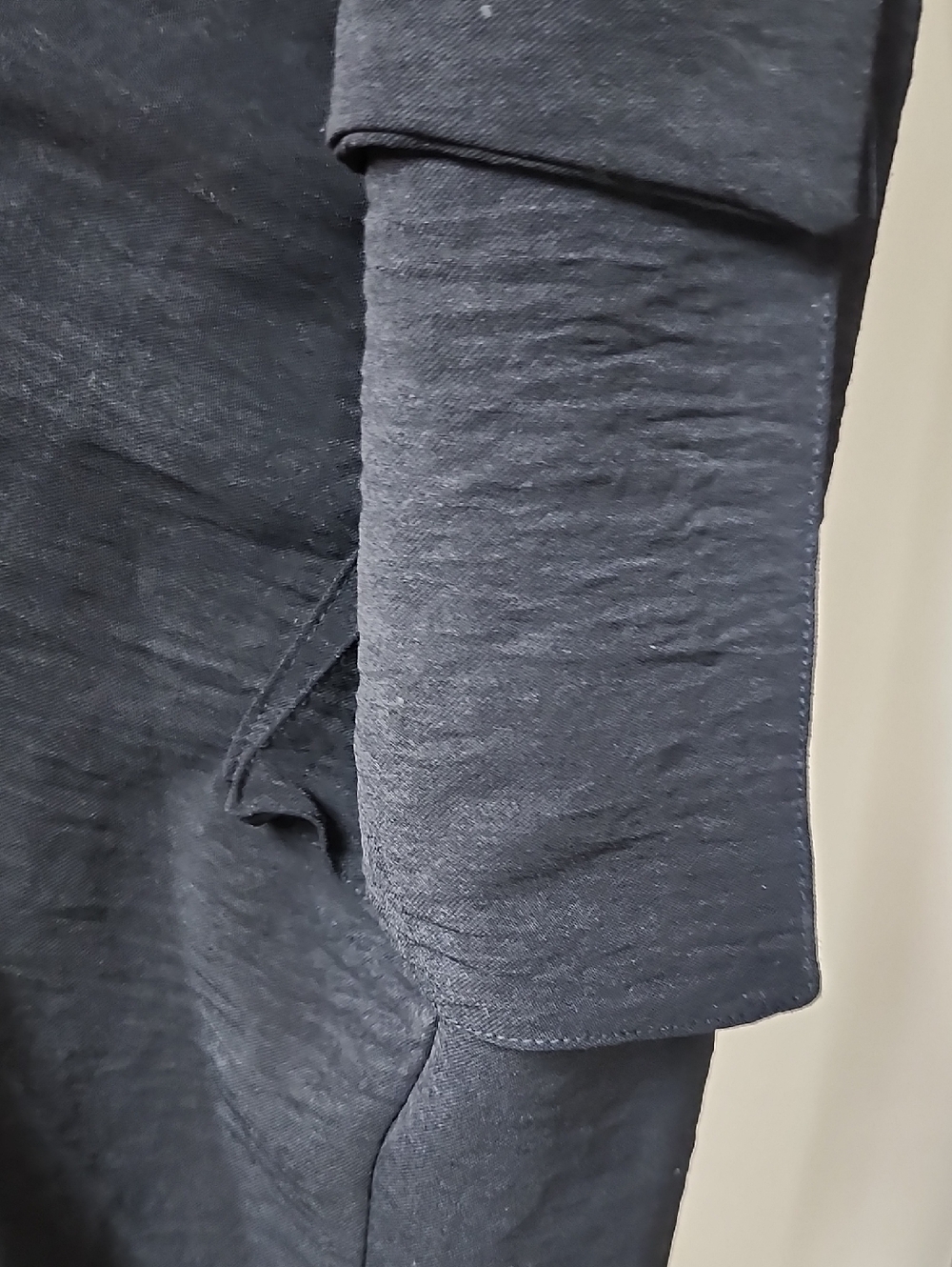 Wide Leg Lux Crinkle Cargo Pants - Picture 6 of 9